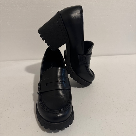 Soda Black Platform Loafers - Picture 3 of 10